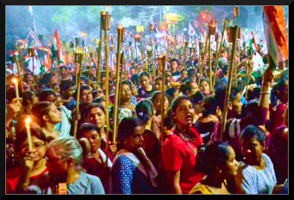 protesta di donne in India /media/jlchhjap/india-donne-protesta-omicidio-calcutta.jpg