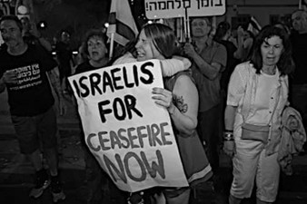 /media/ofpjv3ik/israeleis-for-ceasefire.jpg